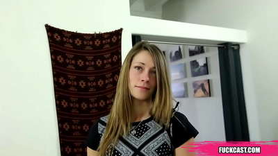 Kuv nyiam fucking cov ntxhais zoo li nws, cov uas ua si txhua tus ywj siab thiab coj tus kheej thaum xub thawj thiab tom qab ntawd tig los ua cov sluts loj tshaj plaws ntawm txhua tus.