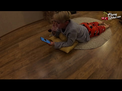 ❤️ Crazy Blonde Sucking Loj Dick Nqus thiab bouncing on It - Anal Sex ️❌ Anal video ntawm peb hmn.tvmarket.top%